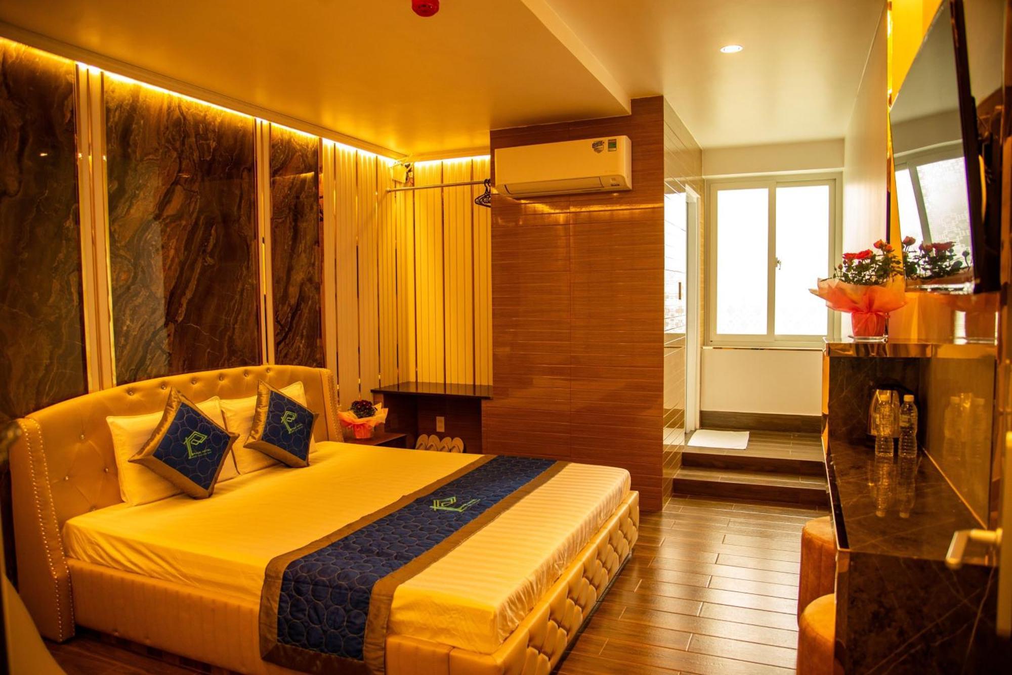 Phuc Hotel Cao Lanh Exterior photo